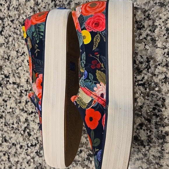 KEDS X RIFLE PAPER CO. TRIPLE DECKER VINTAGE BLOSSOM VELVET SNEAKERS. SIZE 6. - Picture 11 of 13